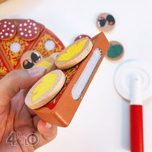 Load image into Gallery viewer, Pretend Play - Wooden Pizza Set
